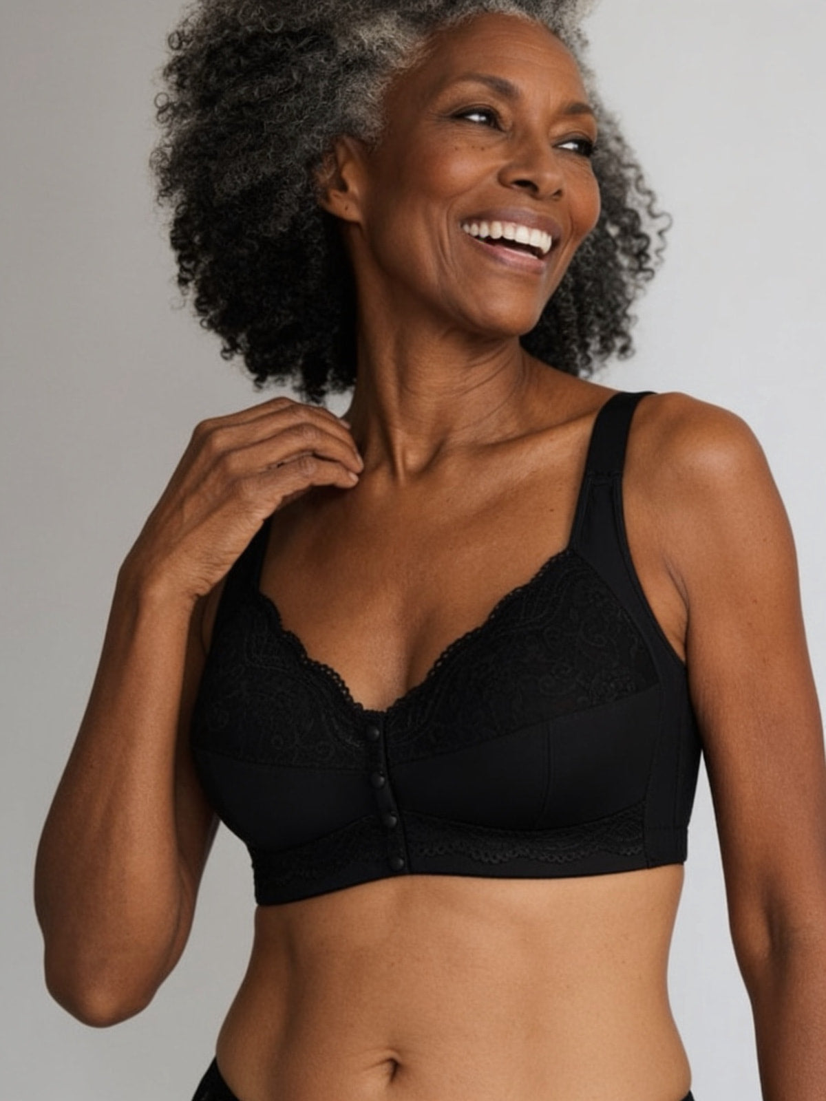 Soutien-gorge ouvert devant dentelle